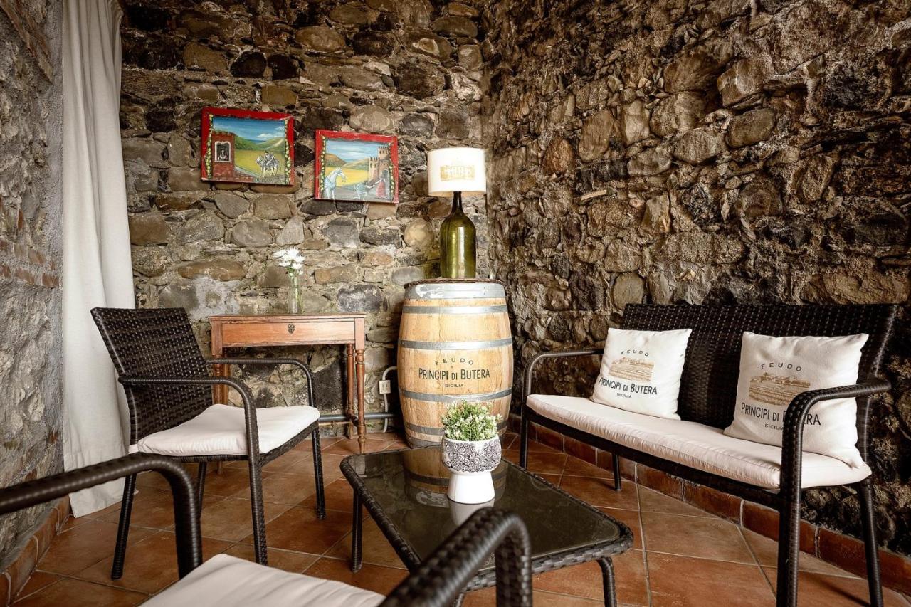 B&B Villa Vittoria Giardini Naxos Exterior foto